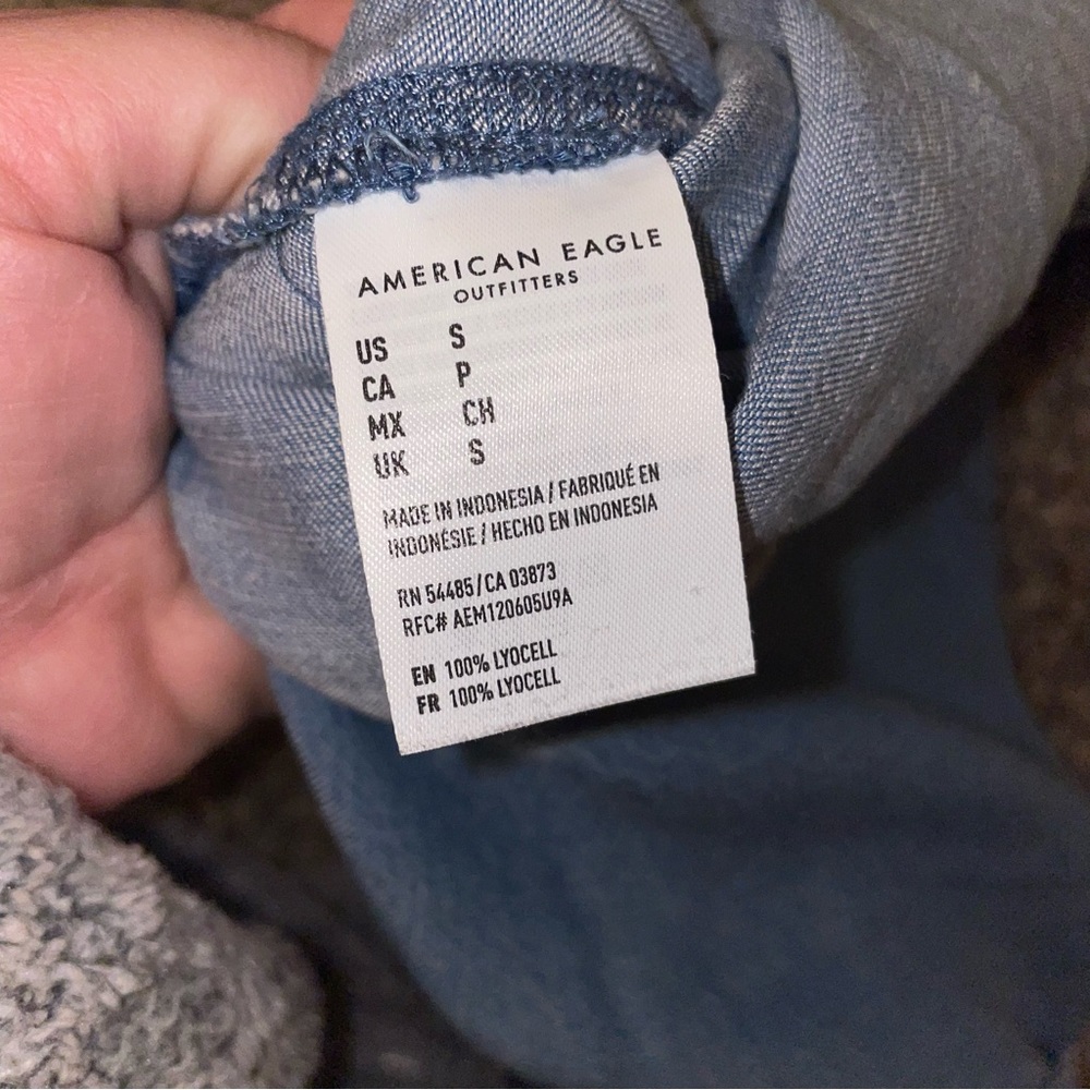American Eagle Button Down Size Small - image 5